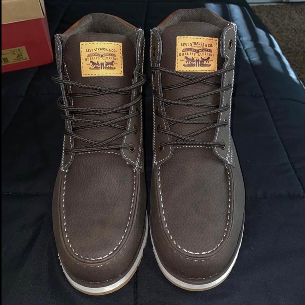 Levi’s man’s boots